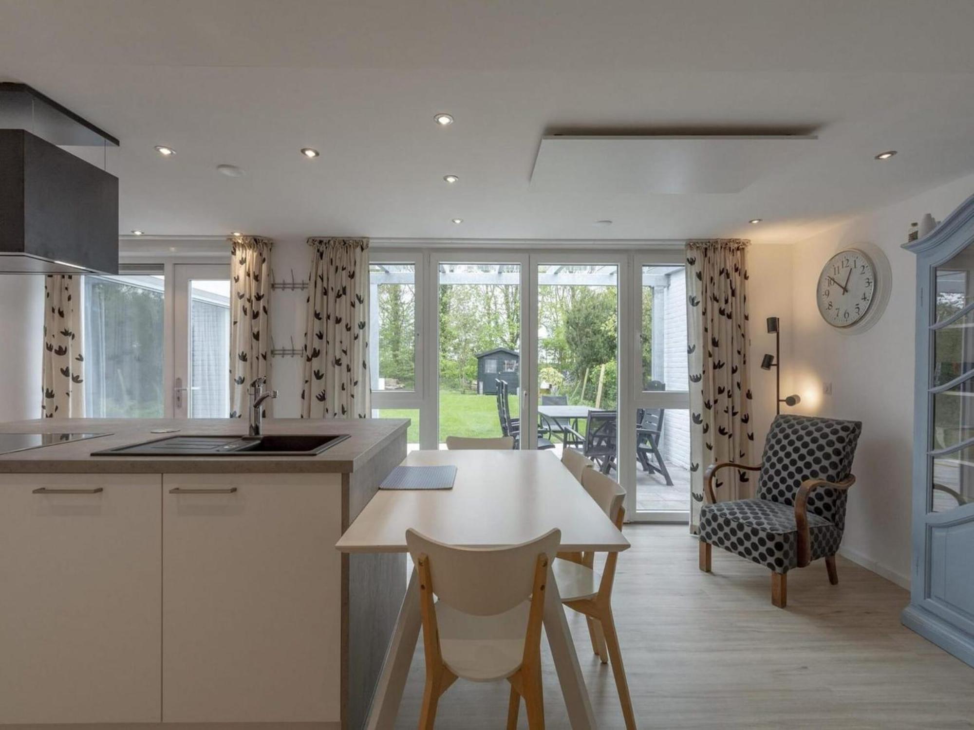 Holiday Home With Fabulous Garden Sint Maartensvlotbrug Exterior foto